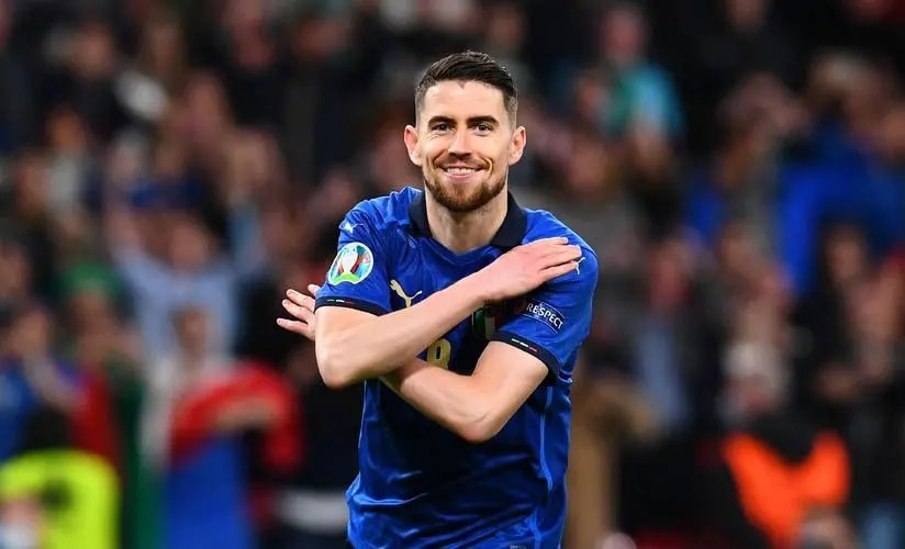 关于NBA季后赛赛程吃紧，阿斯顿维拉今晨防线松动，质疑声仍在，心理建设被强调的信息-开云