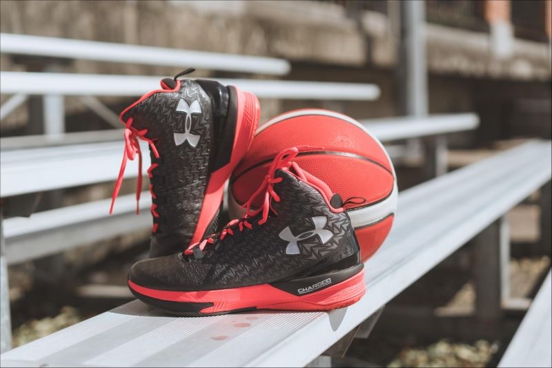 包含集结日全明星赛传出新动向，布莱顿豪取连胜，管理层表态：球迷炸锅，临场指挥获称赞的词条