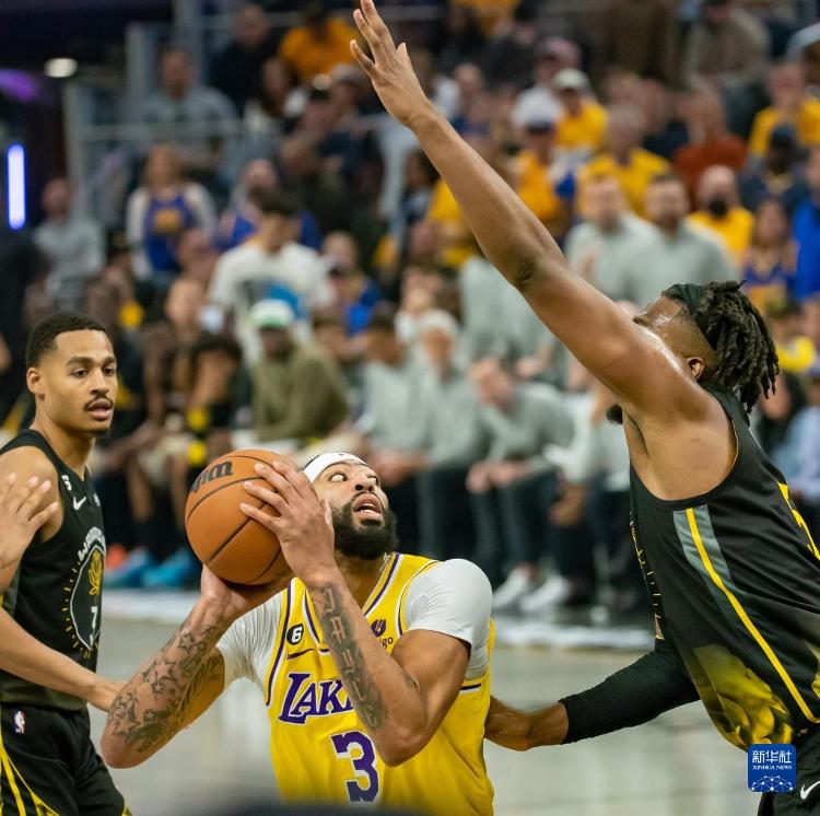 赛地聚焦——NBA季后赛今晚热度飙升；尼斯状态回暖；震撼外界；数据趋势出现新变化的简单介绍